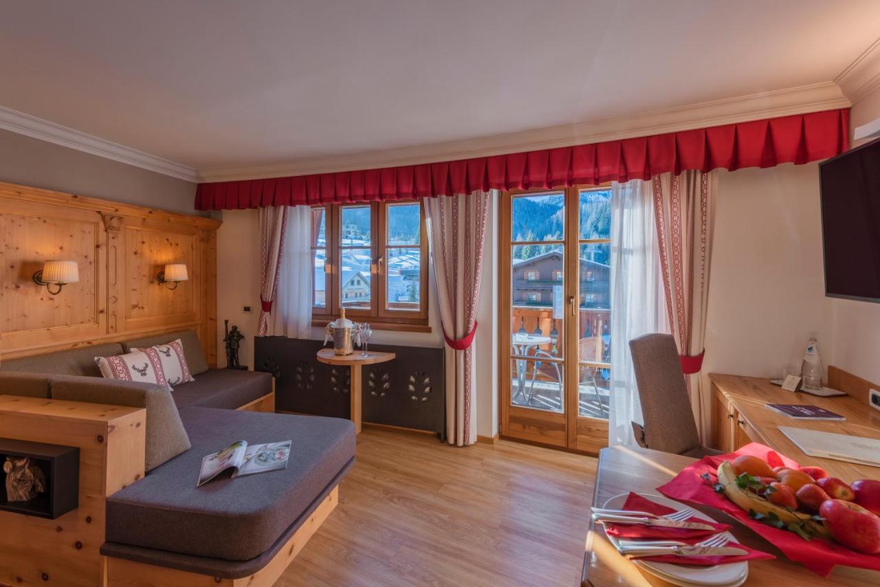 Posta Zirm Hotel Corvara Exteriér fotografie