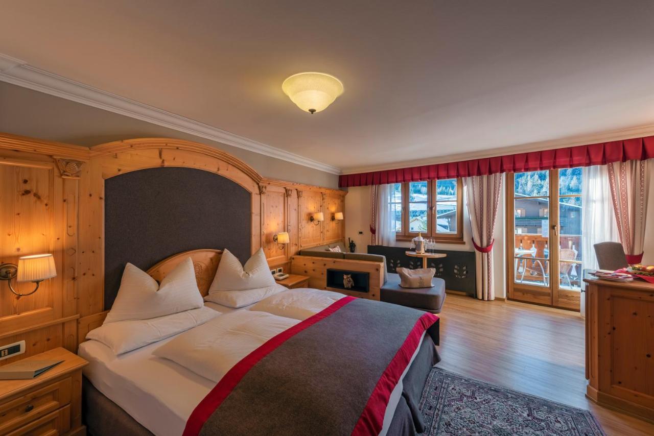 Posta Zirm Hotel Corvara Exteriér fotografie