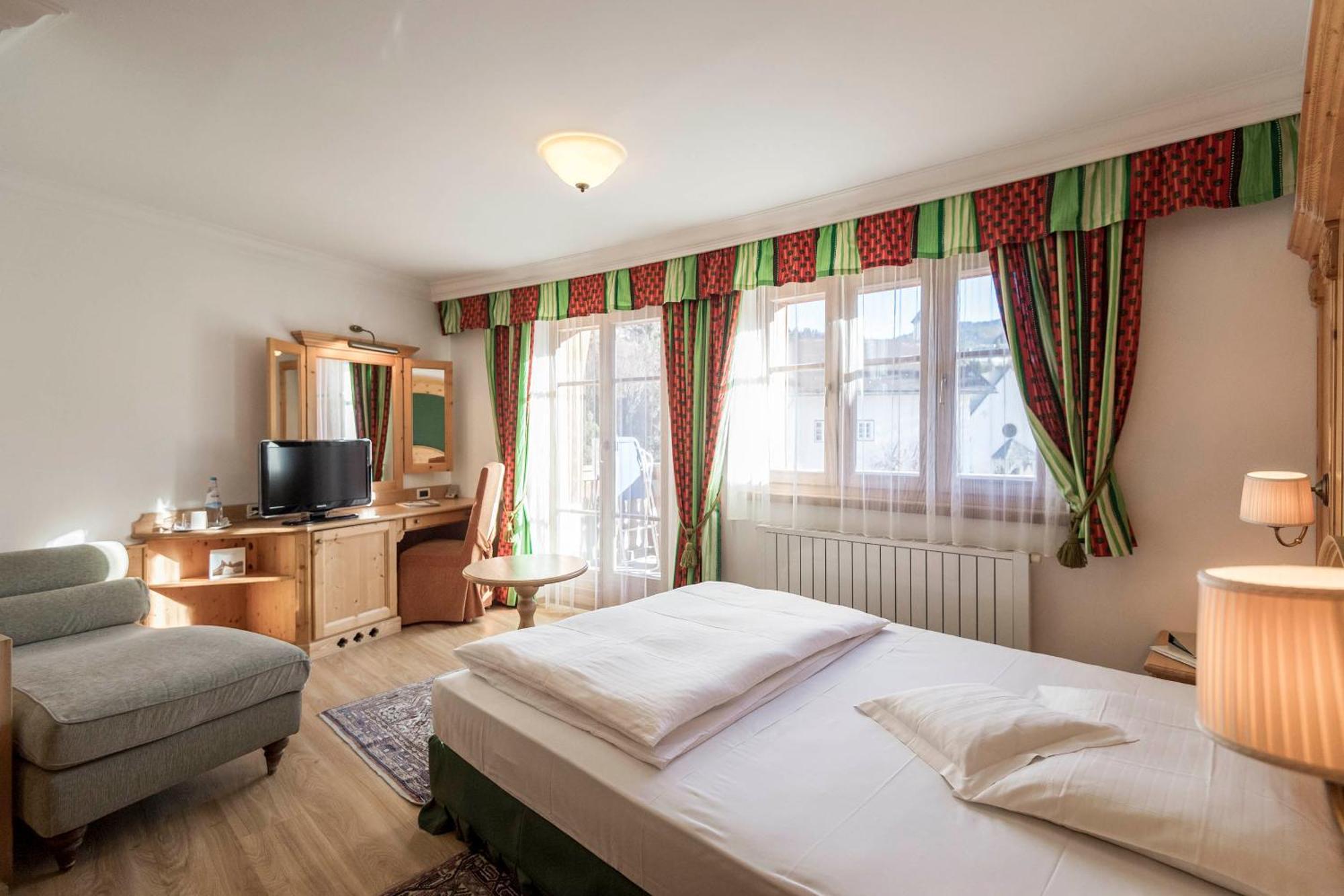 Posta Zirm Hotel Corvara Exteriér fotografie